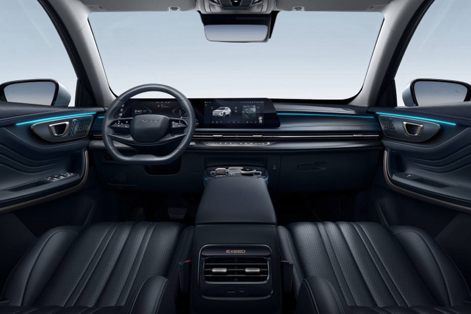 Dashboard View of LX in UAE