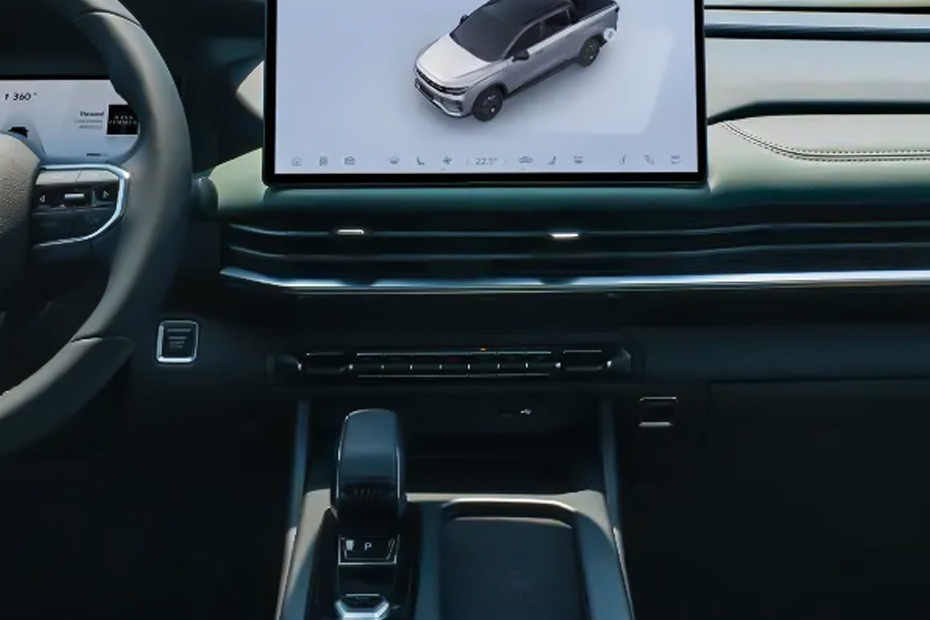 Front AC Controls of RIDDARA Rd6 in UAE