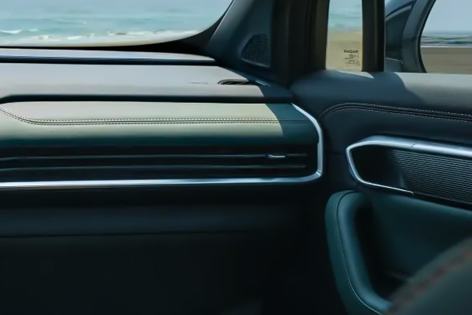 Rd6 Front Side Ac Vents in UAE