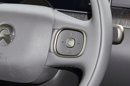 NIO EL8 Multi Function Steering