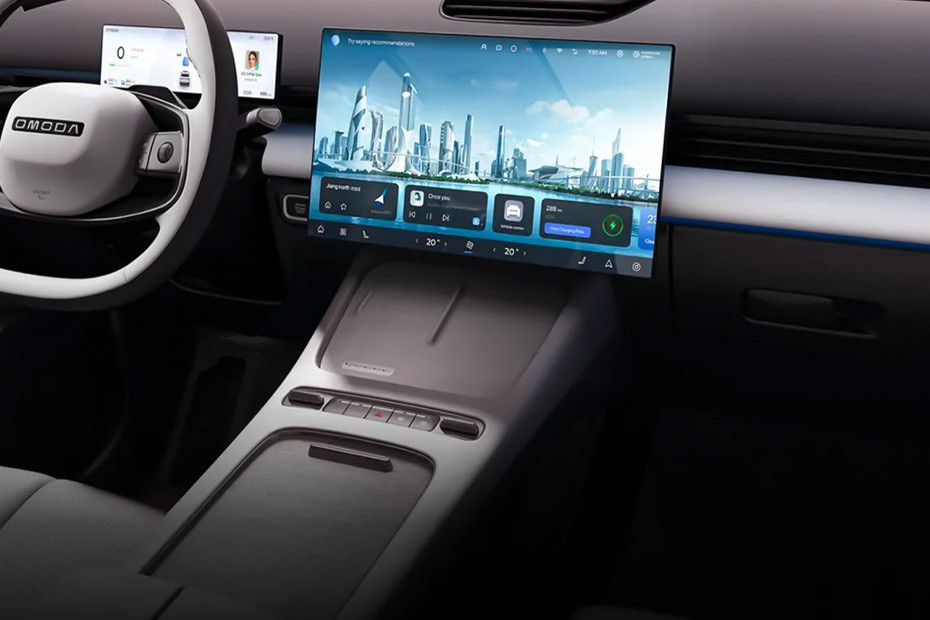 C7 Center Console in UAE