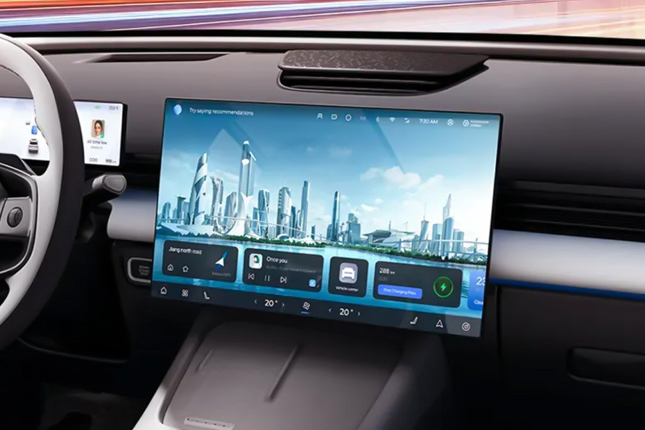 Stereo View of C7 in UAE