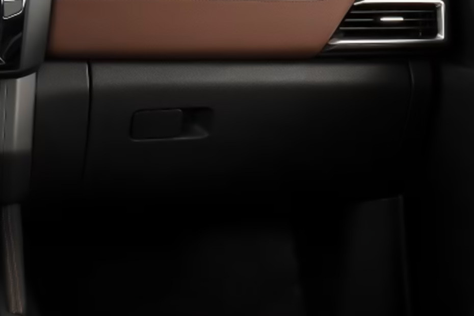 FOTON Tunland Glove Box in UAE