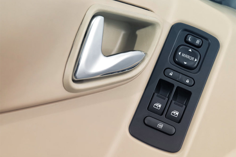 FOTON Toano Drivers Side In Side Door Controls in UAE