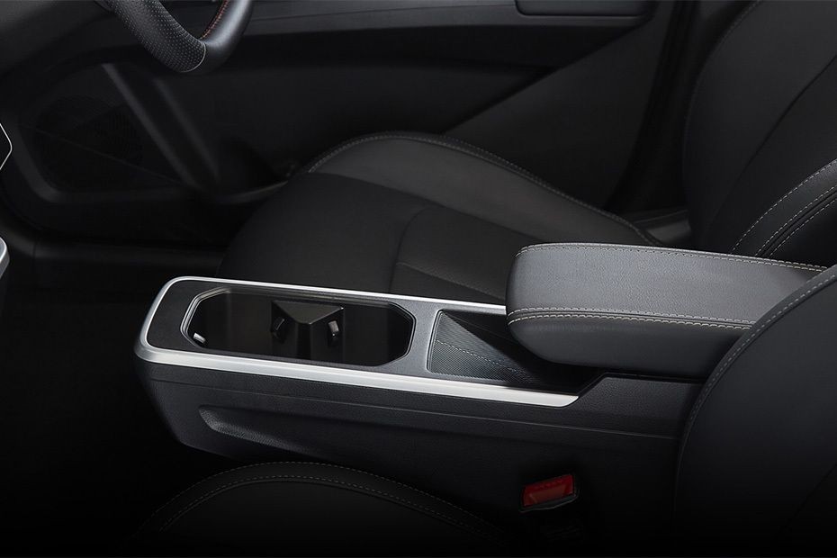 V Front Center Divider in UAE