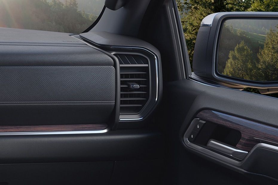 Sierra LD Front Side Ac Vents in UAE