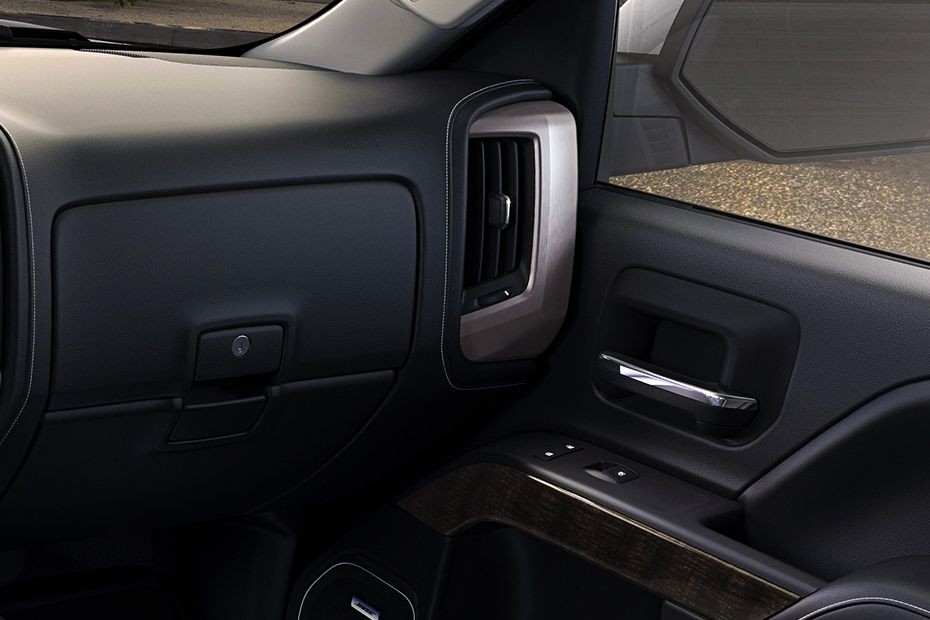 Sierra Denali Front Side Ac Vents in UAE