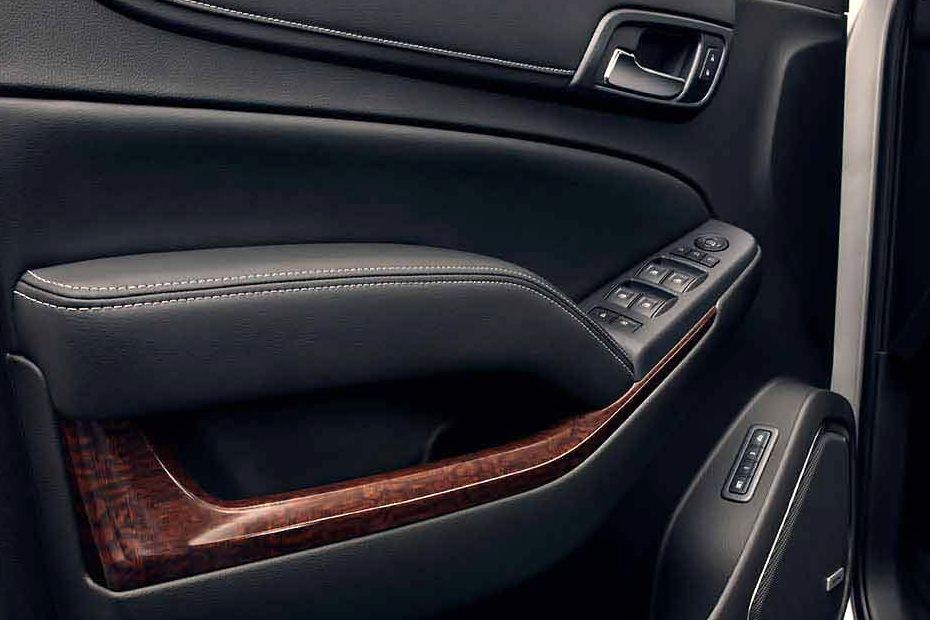 GMC Yukon Denali Drivers Side In Side Door Controls in UAE