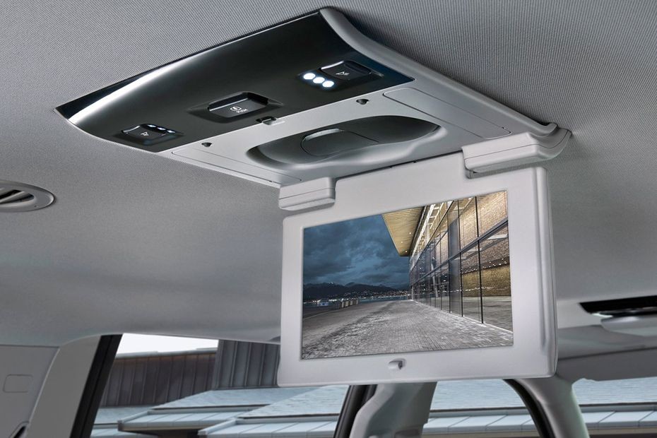 Rear Seat Entertainment of GMC Yukon Denali in UAE