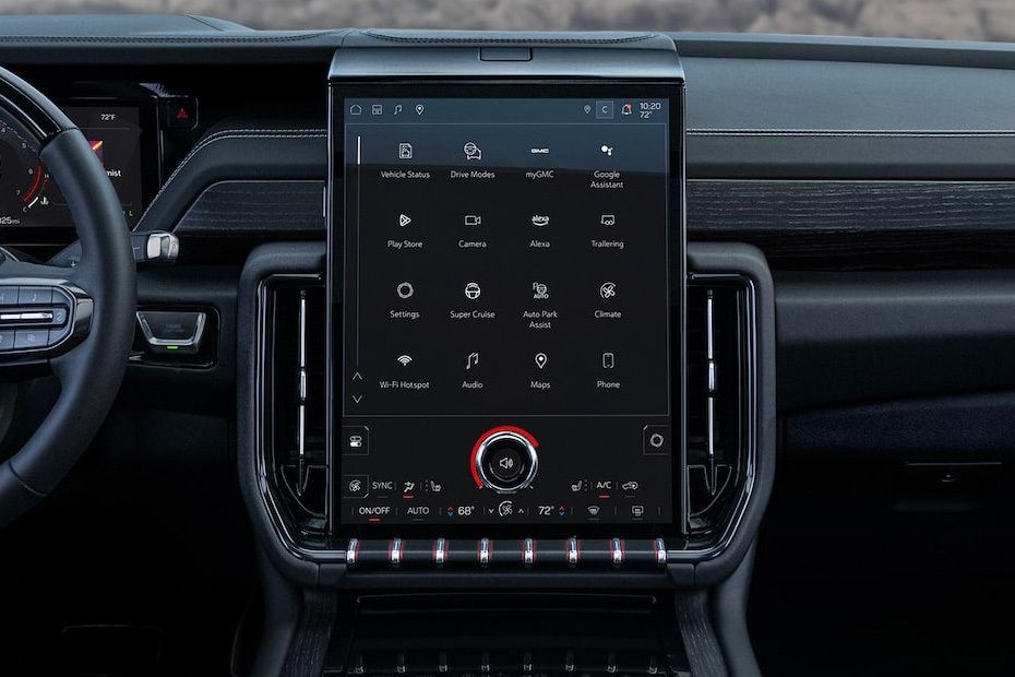 Stereo View of Yukon in UAE