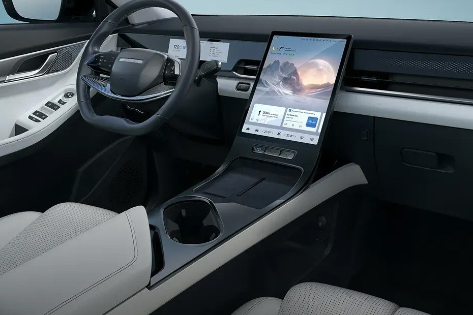 J5 Center Console in UAE