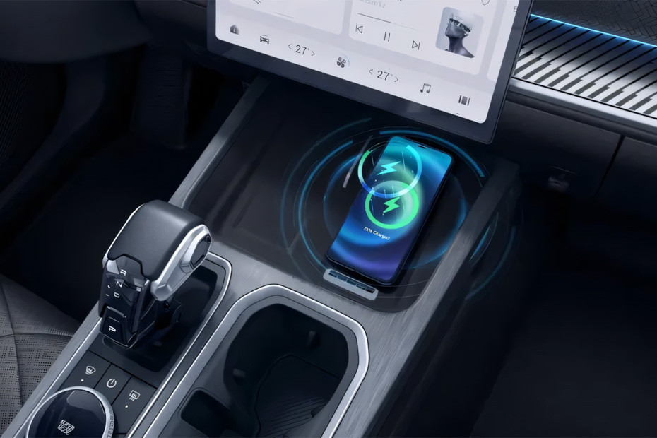 Power Accessories Outlet View of Jaecoo J5 in UAE