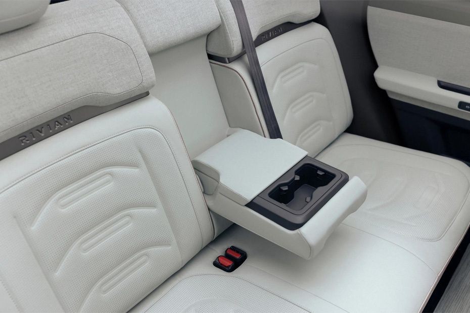 R3 Armrest Rear in UAE