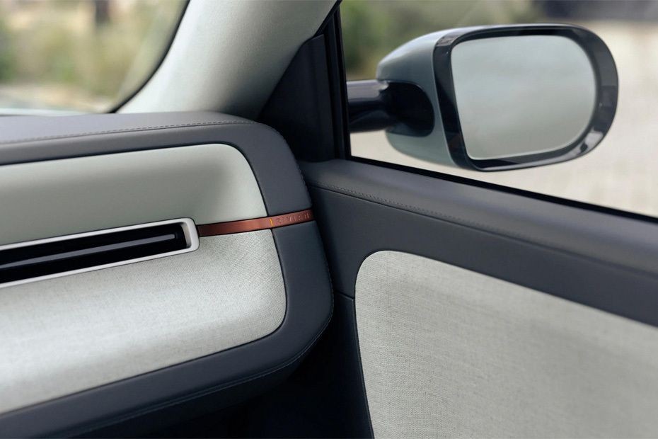 R3 Front Side Ac Vents in UAE