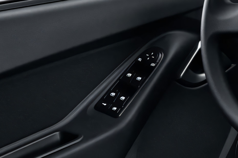 Lada Granta Sedan Drivers Side In Side Door Controls Lada Granta Sedan Drivers Side In Side Door Controls
