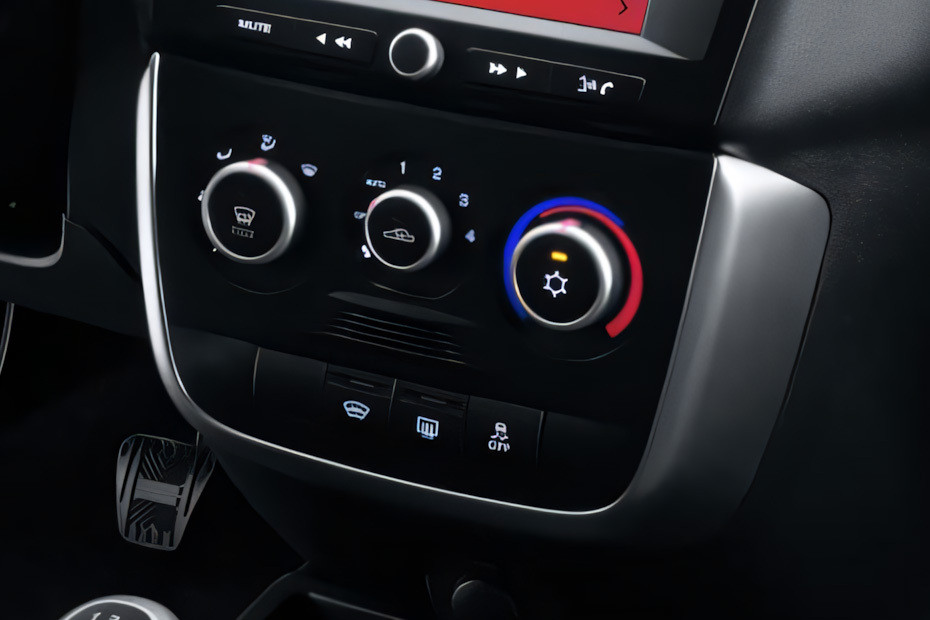 Front AC Controls of Lada Granta Sedan Front AC Controls of Lada Granta Sedan