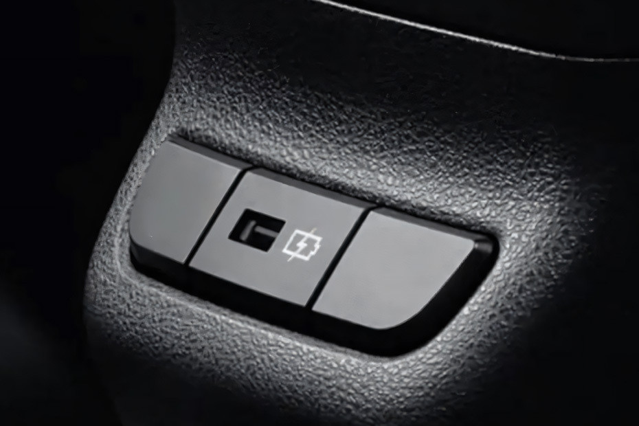 Power Accessories Outlet View of Lada Vesta SW Cross Power Accessories Outlet View of Lada Vesta SW Cross