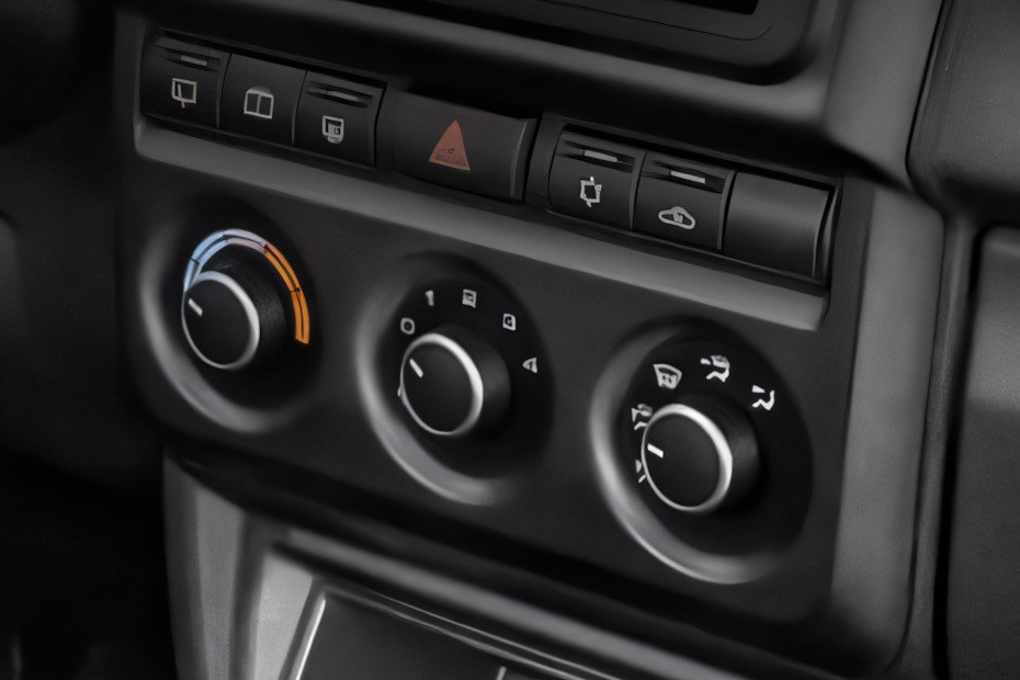 Front AC Controls of Lada Niva Legend Front AC Controls of Lada Niva Legend