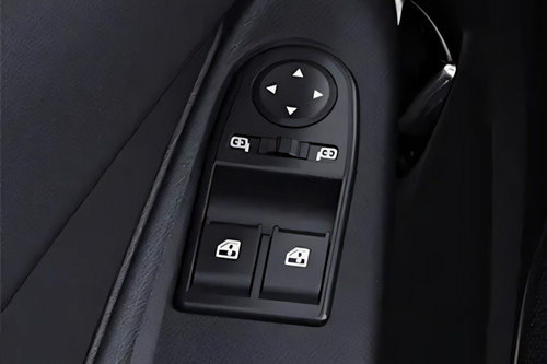Lada Granta Sportline Liftback Drivers Side In Side Door Controls