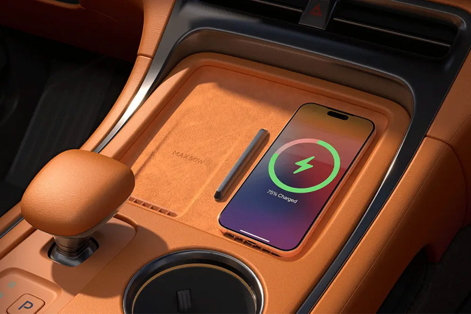 Power Accessories Outlet View of ROX Adamas in UAE