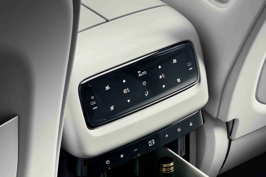 Adamas Rear AC Controls in UAE
