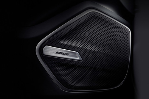 Speakers View of LYNK&CO 09