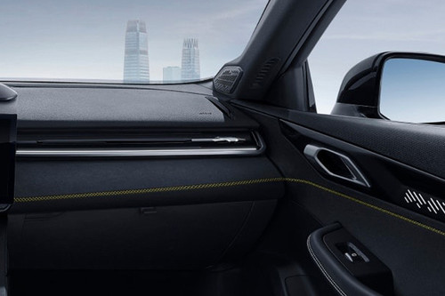 03 Front Side Ac Vents