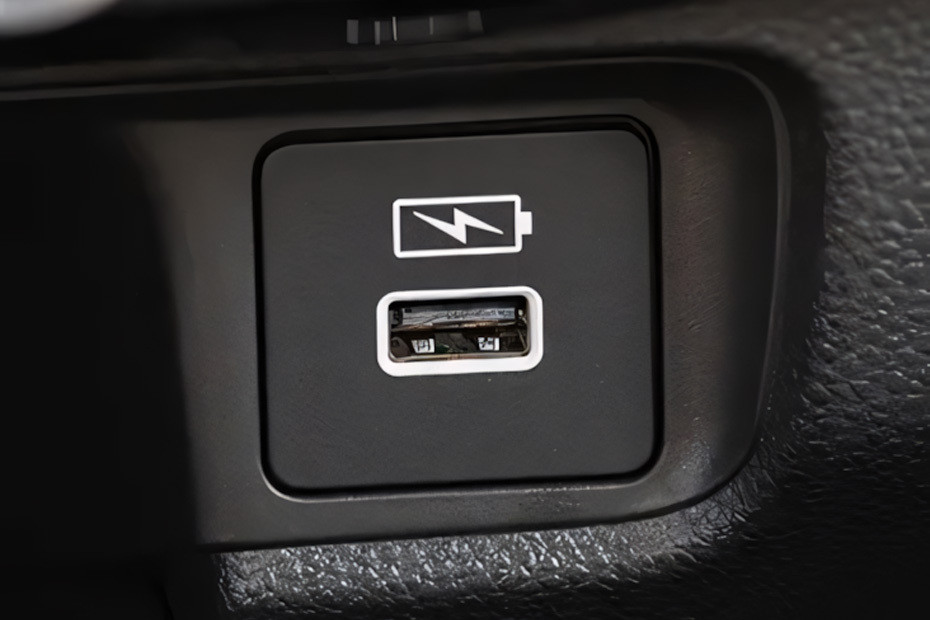 Power Accessories Outlet View of Honda HR-V Power Accessories Outlet View of Honda HR-V