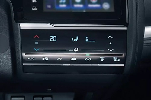 Front AC Controls of Honda Jazz