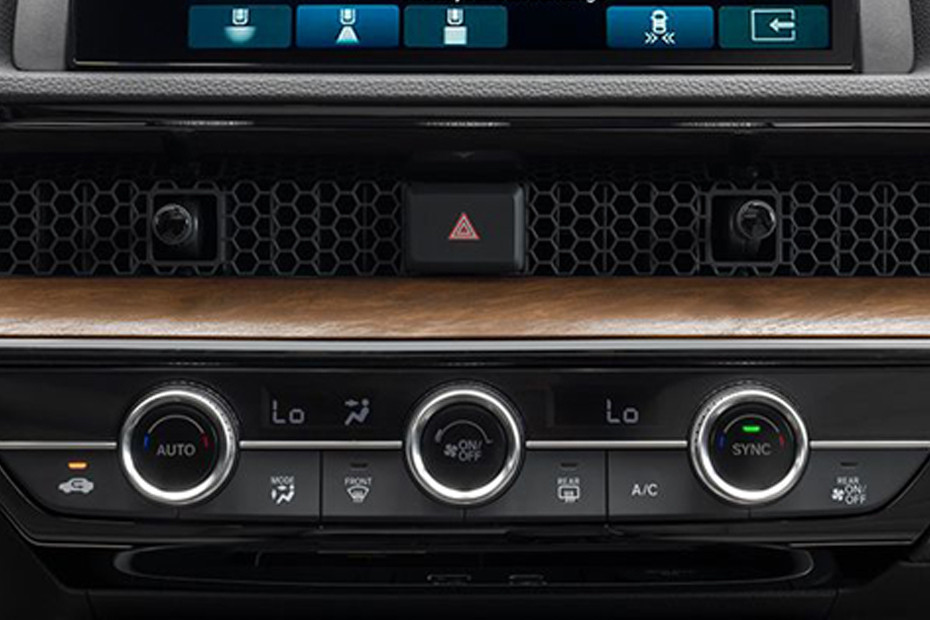 Front AC Controls of Honda CR-V in UAE