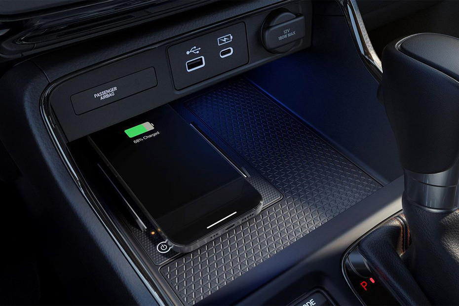 Power Accessories Outlet View of Honda CR-V in UAE