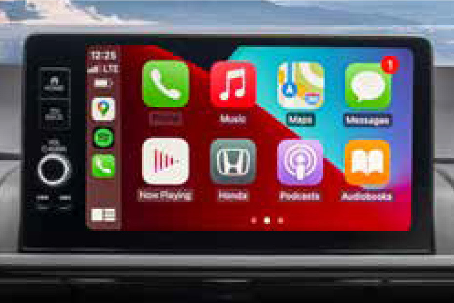 Stereo View of CR-V in UAE