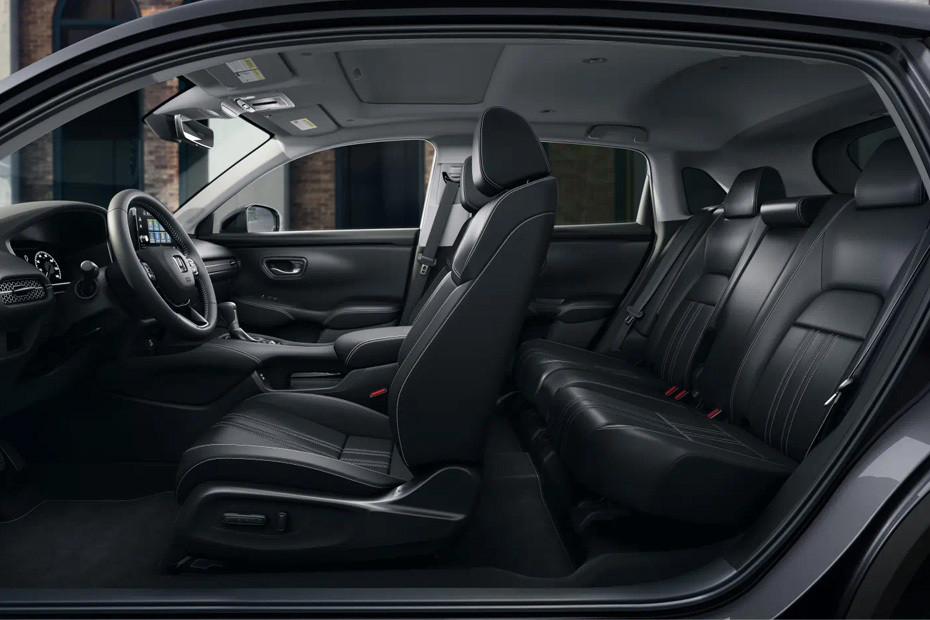 Honda ZR-V Front And Rear Seats Together Honda ZR-V Front And Rear Seats Together