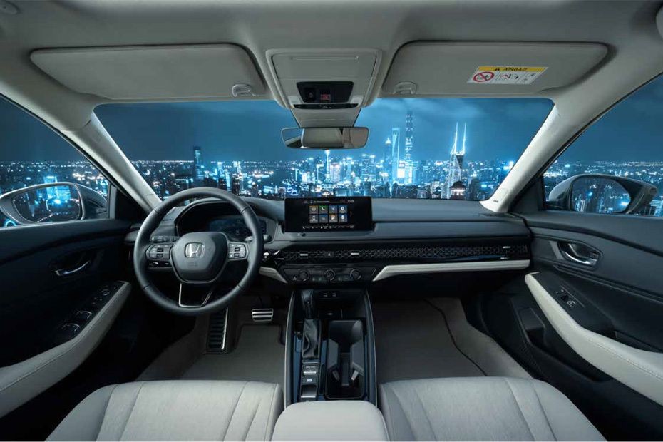 Dashboard View of ACCORD E HEV in UAE