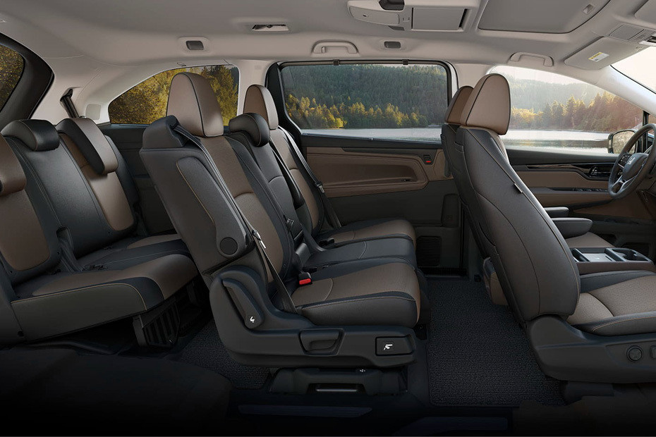 Honda Odyssey Front And Rear Seats Together