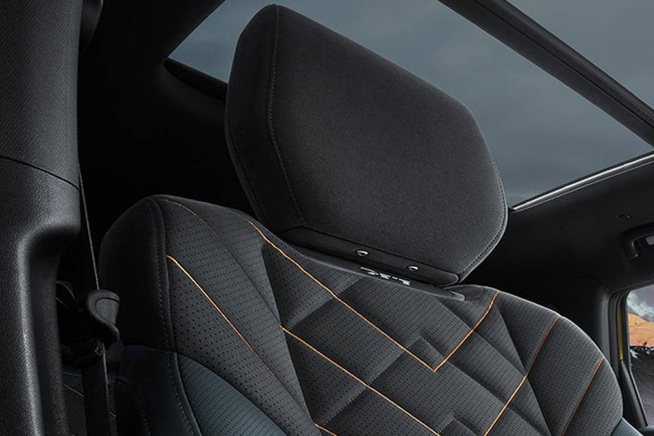 G318 Front Seat Headrest G318 Front Seat Headrest