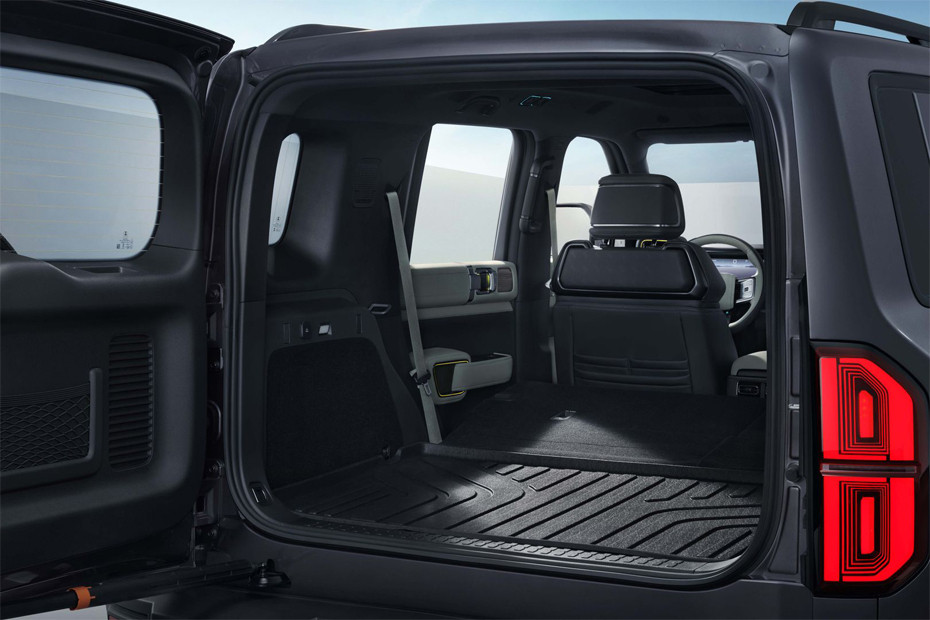 Folding Seats of Denza B5