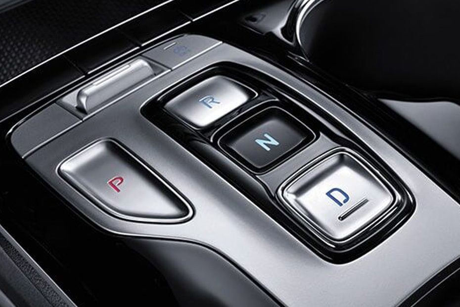 Center Controls of Hyundai Tucson (2022-2024) in UAE