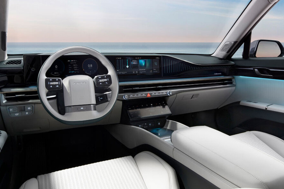 Dashboard View of Azera in UAE