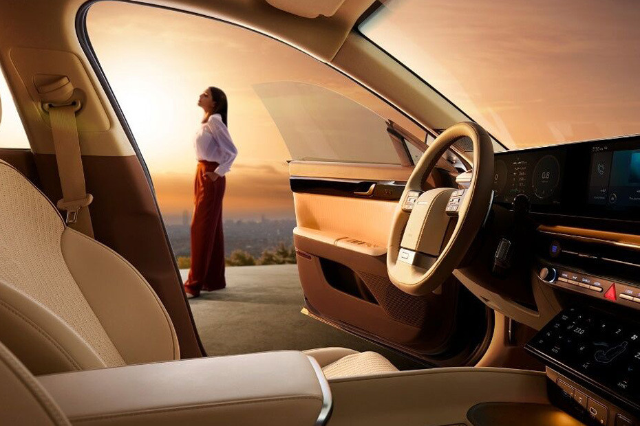 Azera Passenger Seat in UAE