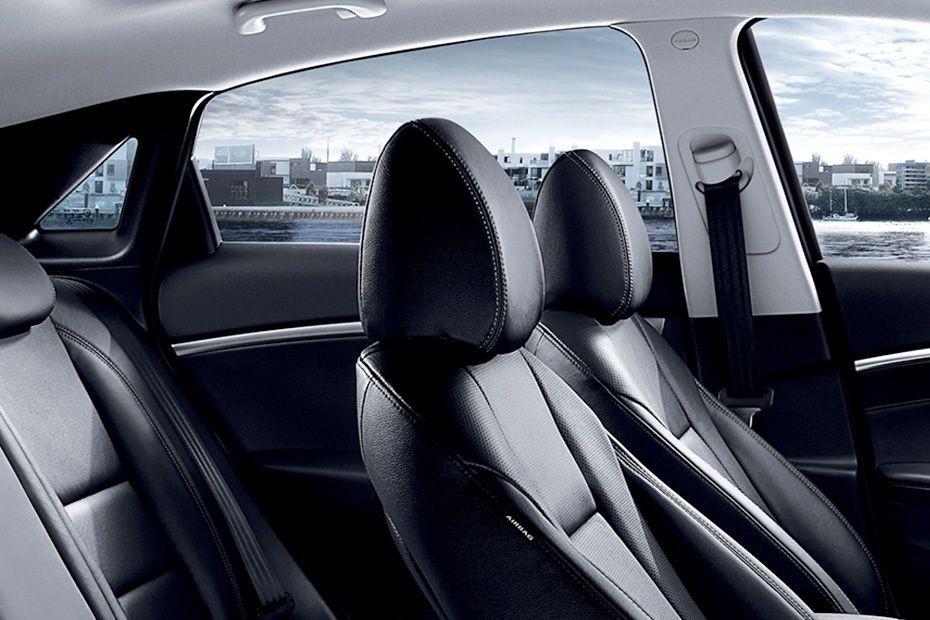 i30 Front Seat Headrest in UAE