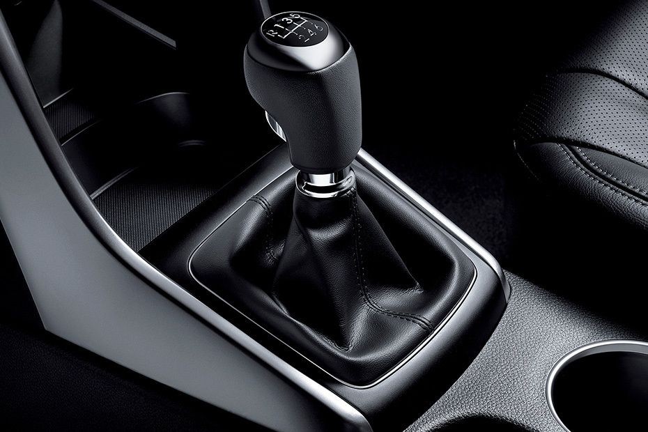 Hyundai i30 Gear Shifter in UAE