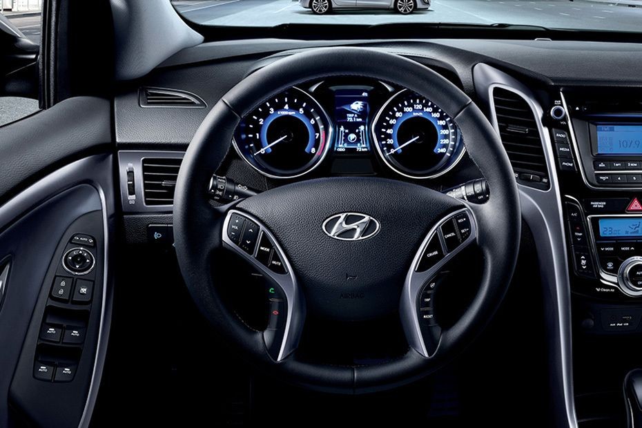Hyundai i30 Steering Wheel in UAE