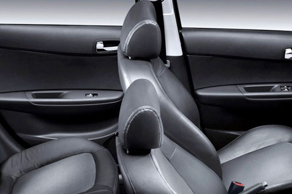 i20 5DR Front Seat Headrest in UAE