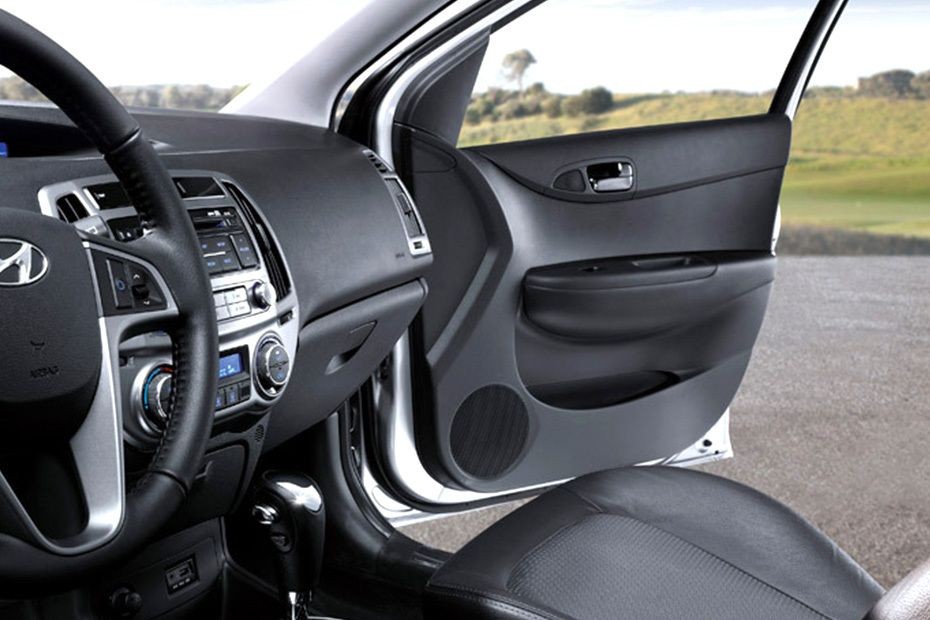 Hyundai i20 5DR Inside Of Drivers Side Open Door in UAE