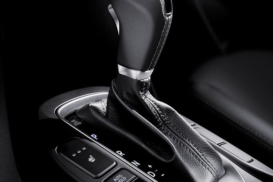 Hyundai Santa Fe (2012-2021) Gear Shifter in UAE