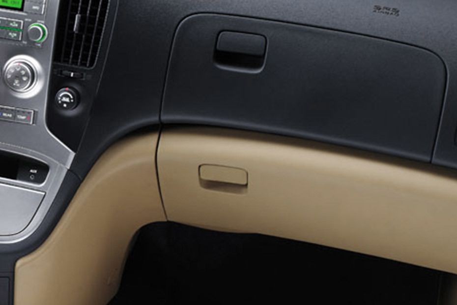 Hyundai H-1 Glove Box in UAE