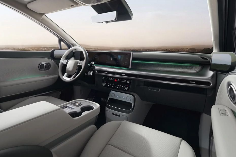 Ioniq 9 Front Center Divider in UAE