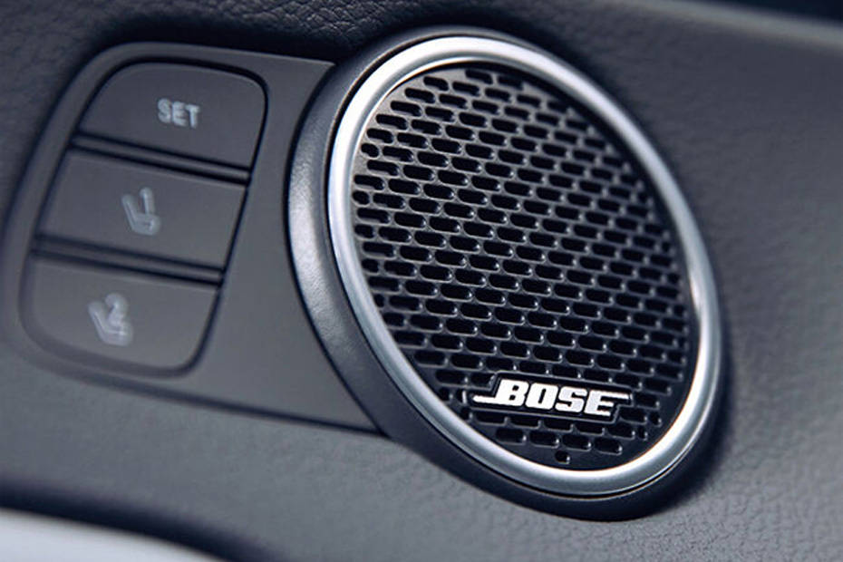 Speakers View of Hyundai Sonata Speakers View of Hyundai Sonata
