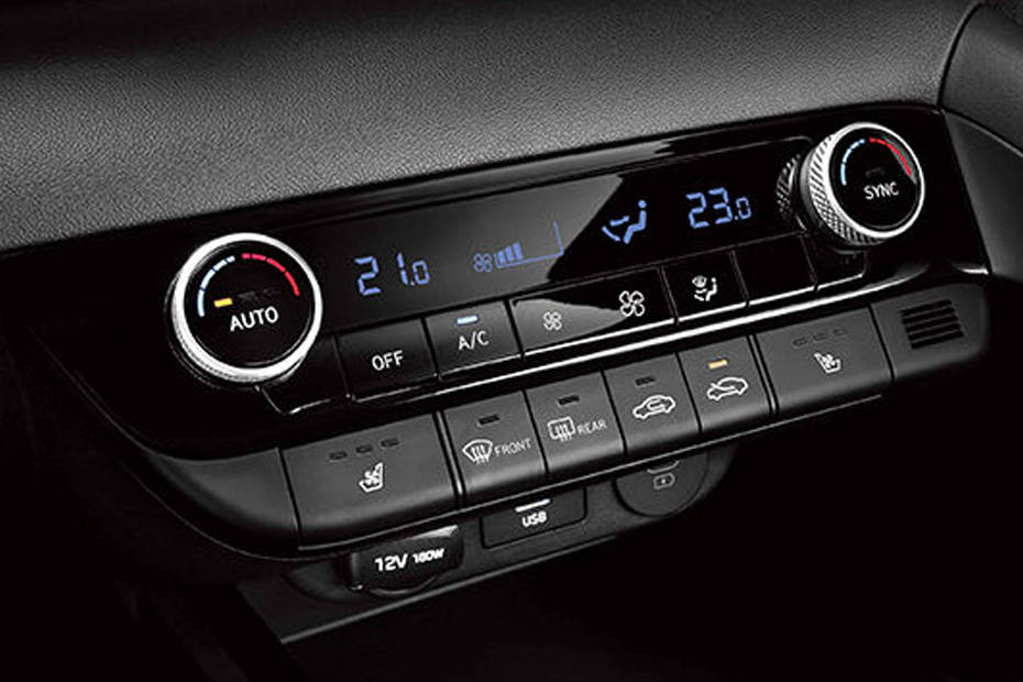 Front AC Controls of Hyundai Elantra Front AC Controls of Hyundai Elantra